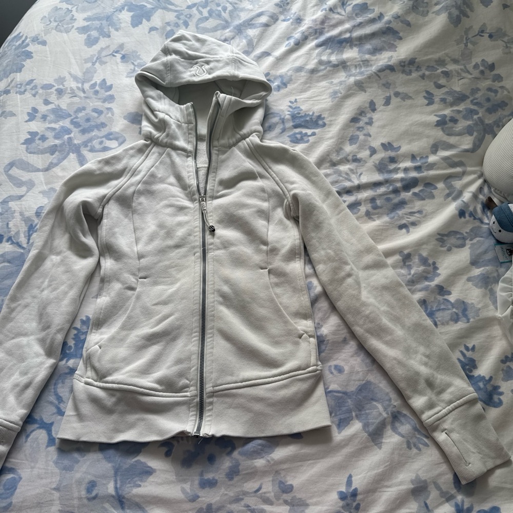 Lululemon very light yellow Fitted Long Sleeve Zippered Hoodie